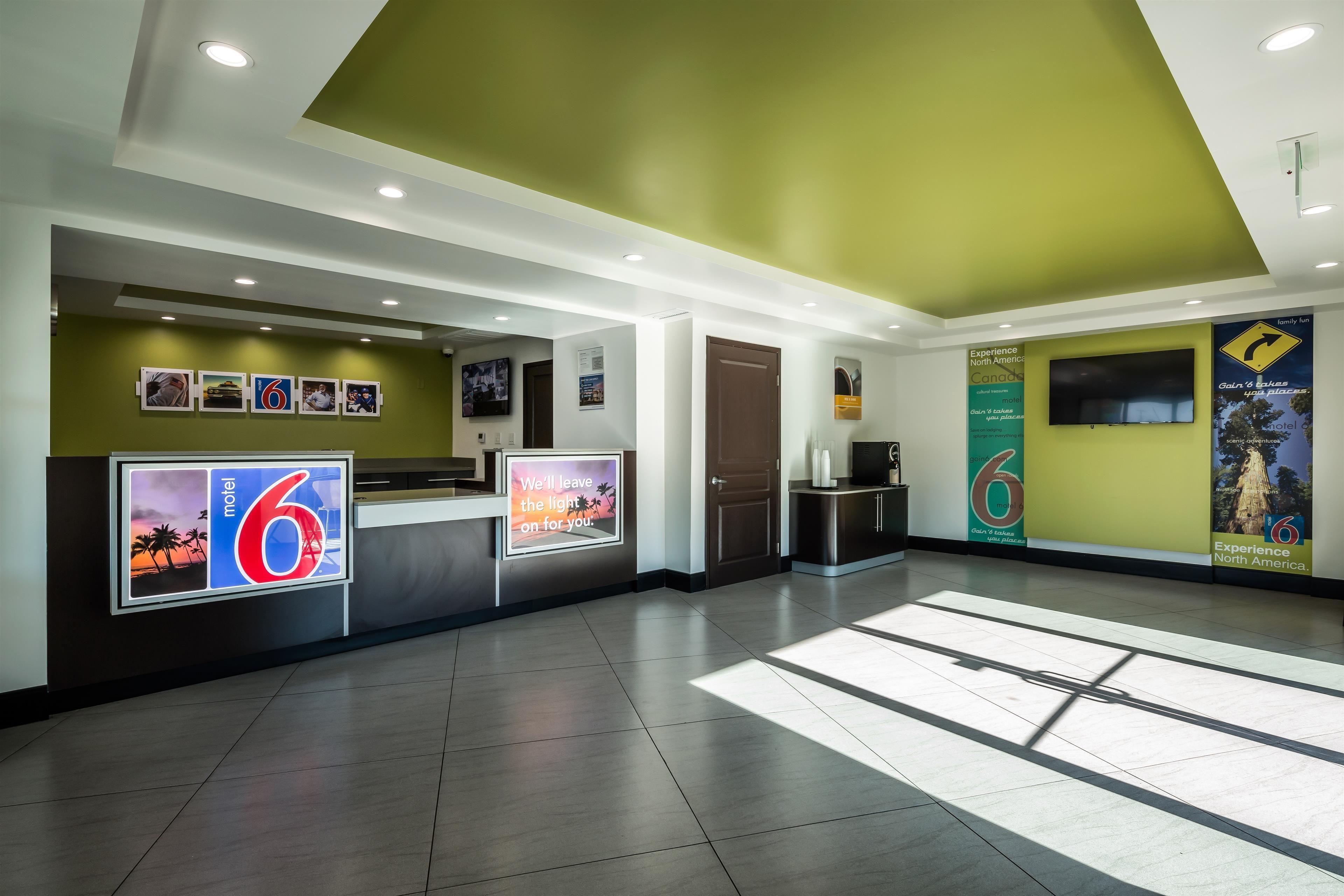 Motel 6-Canoga Park, Ca - Los Angeles — Photos 3